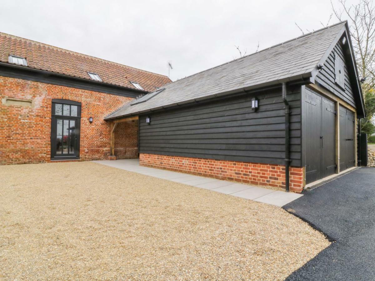 Grange Barn Villa Hessett Buitenkant foto